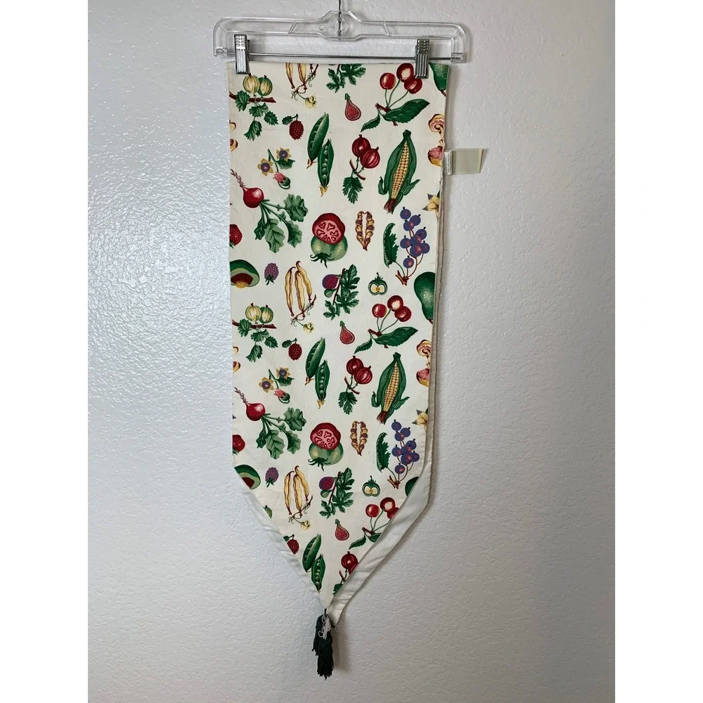 Waverly Table Runner 68